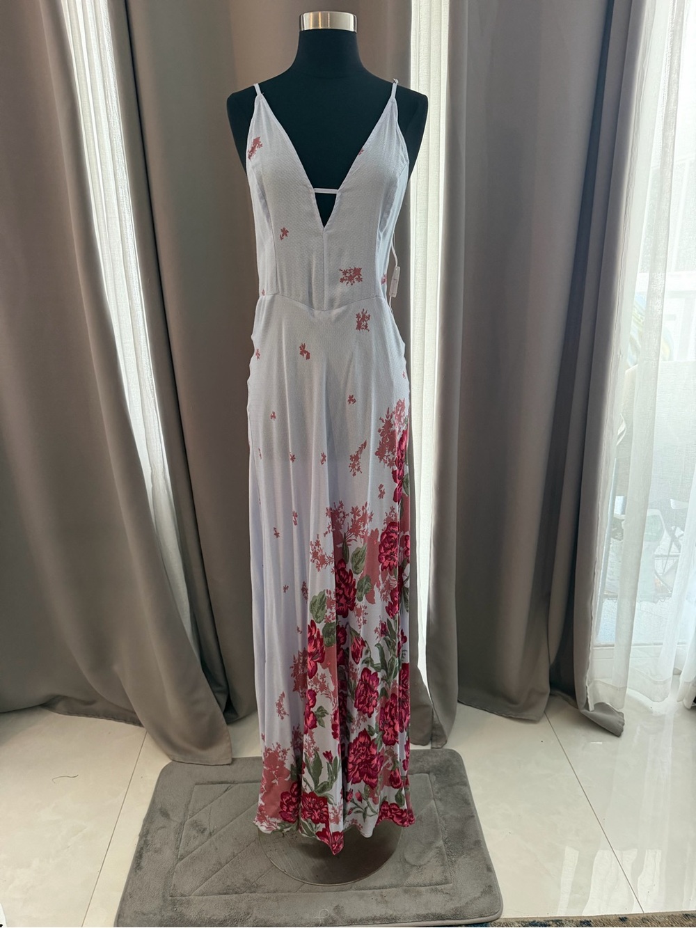 Free People Intimately light blue Maxi Dress with Pink Floral Print - Picture 3 of 10
